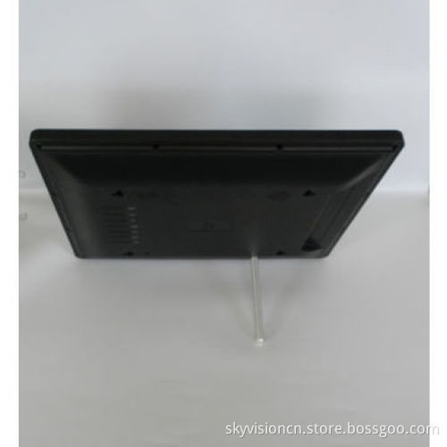 15-inch digital photo frame with slim body wall mountable